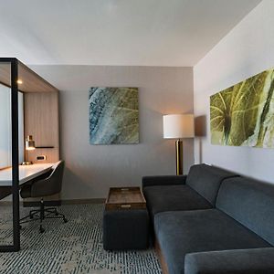 Queen Suite Mobility or hearing accessible